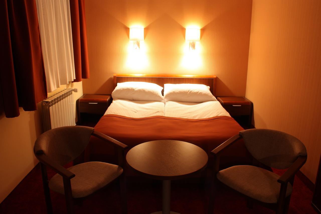 Motel Impresja Borek Wielkopolski Zimmer foto